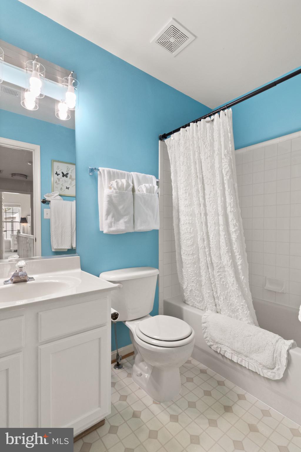 SALEM FIELDS - Residential