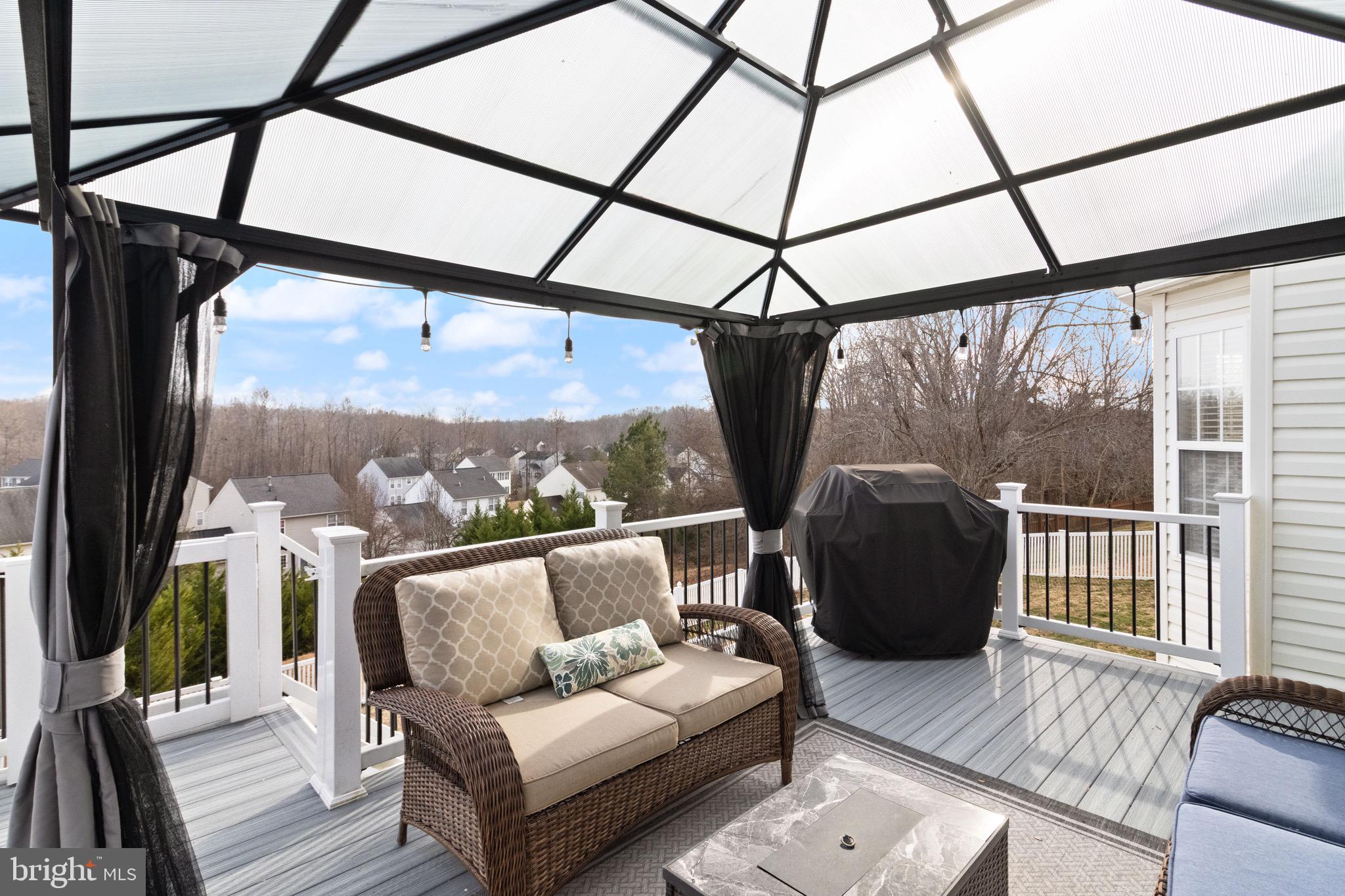 SALEM FIELDS - Residential