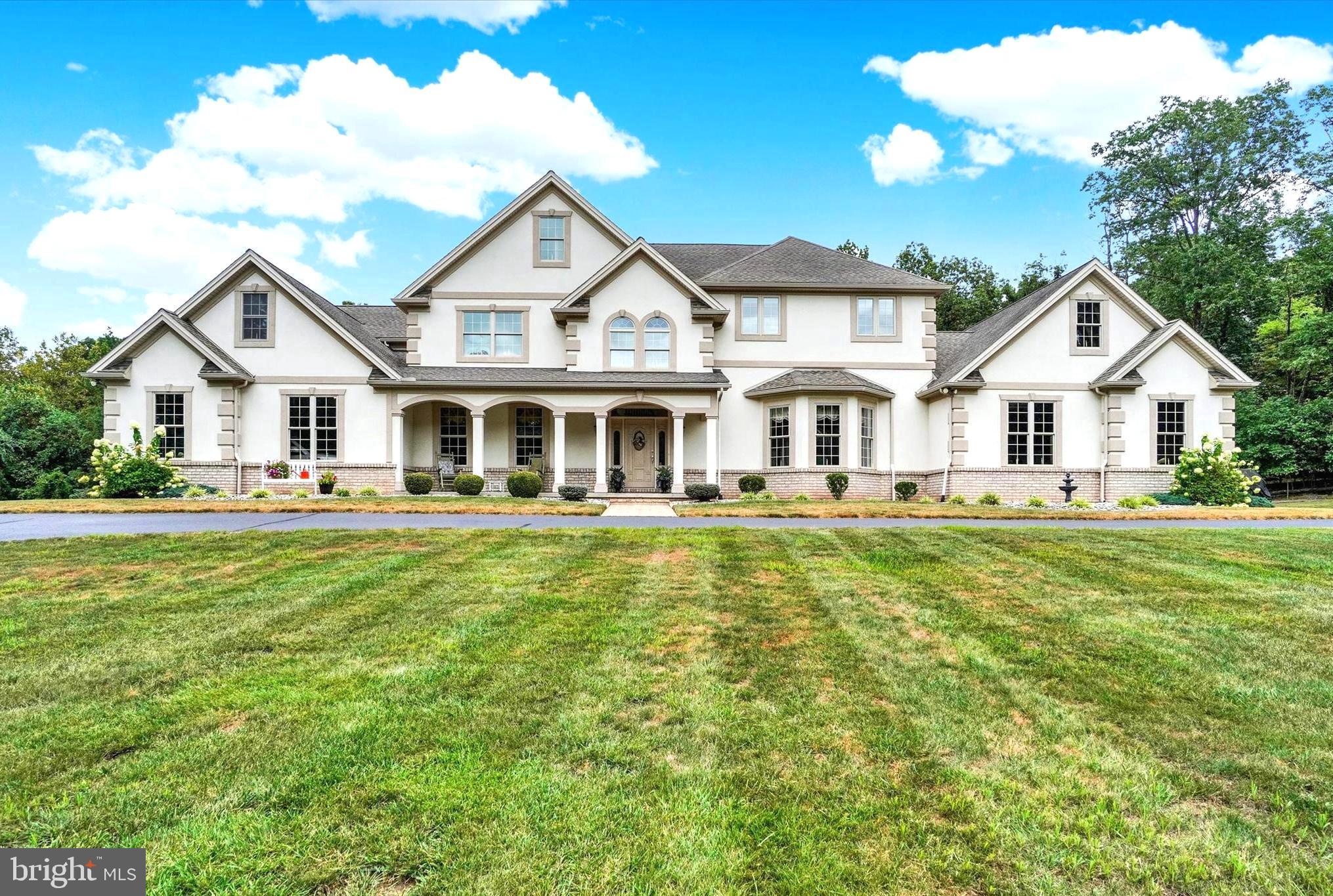 945 OLD QUAKER ROAD