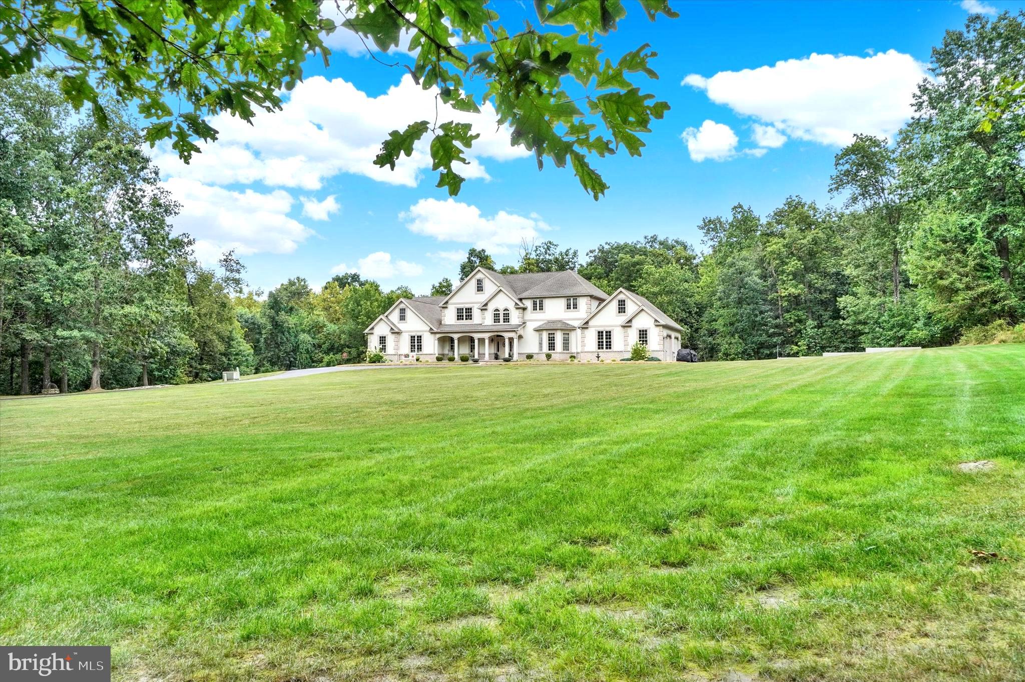 945 OLD QUAKER ROAD