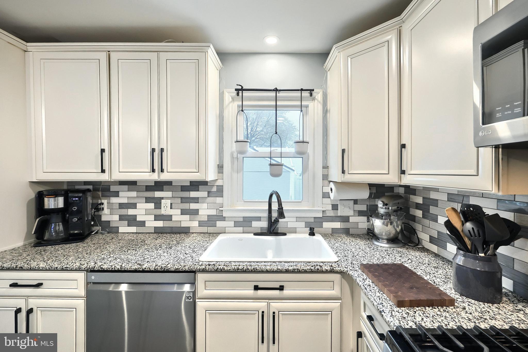 CHAPEL HILL - Residential