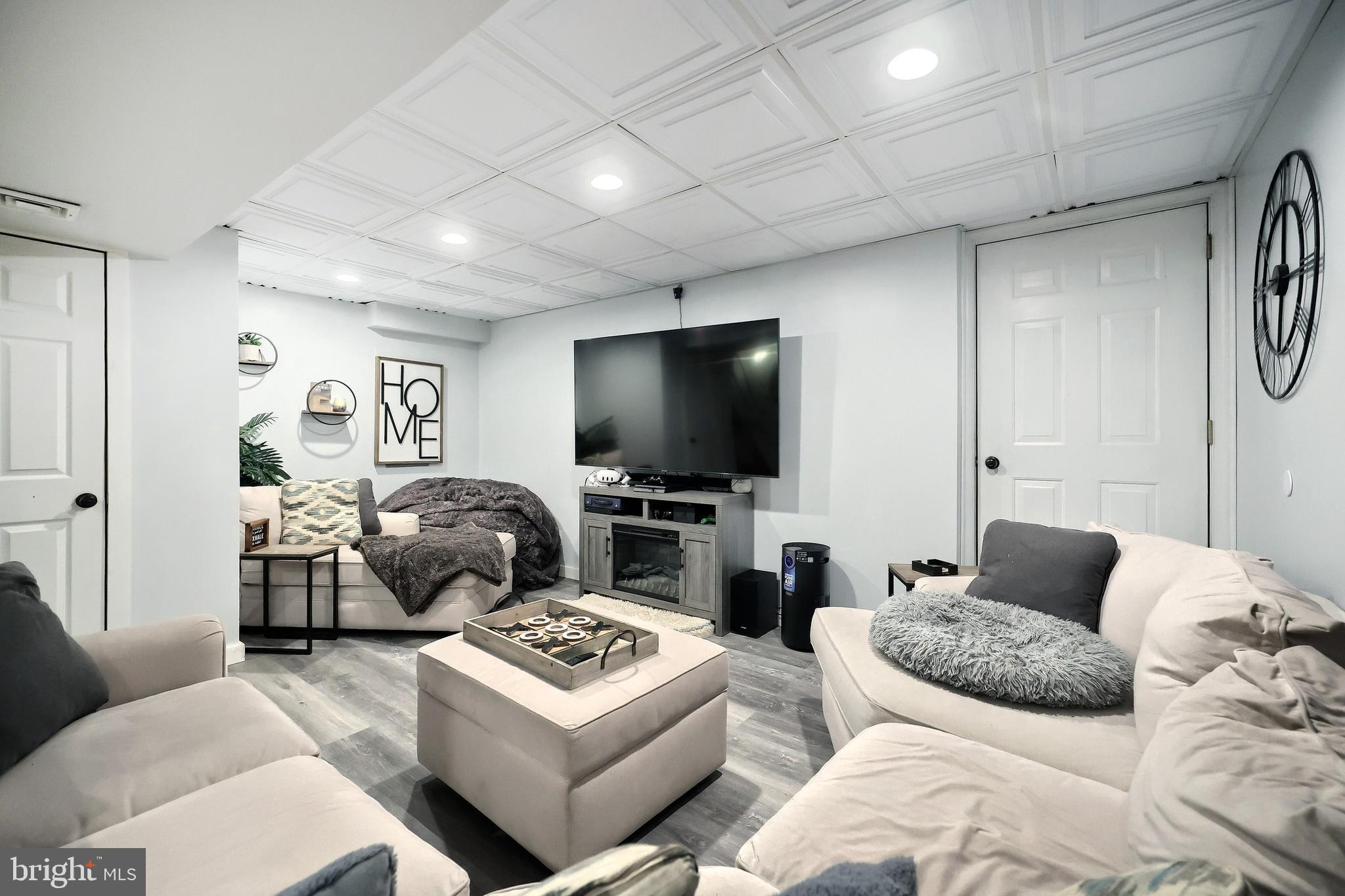 CHAPEL HILL - Residential