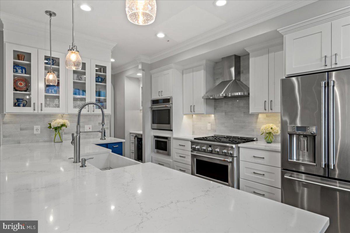 HAMPTONS OF MCLEAN - Residential