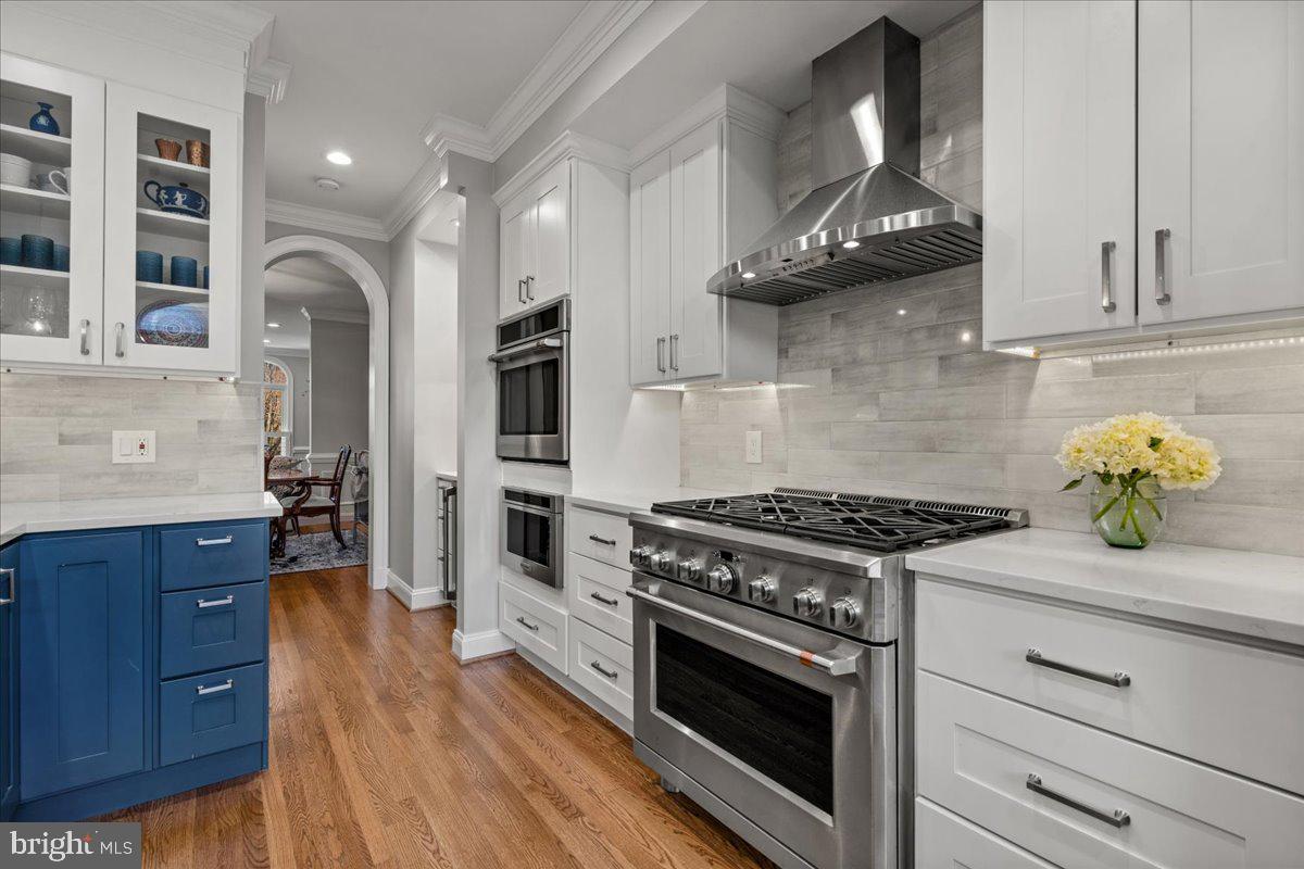 HAMPTONS OF MCLEAN - Residential