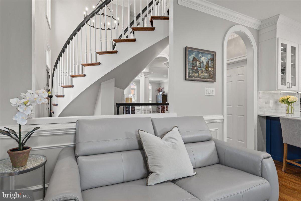 HAMPTONS OF MCLEAN - Residential