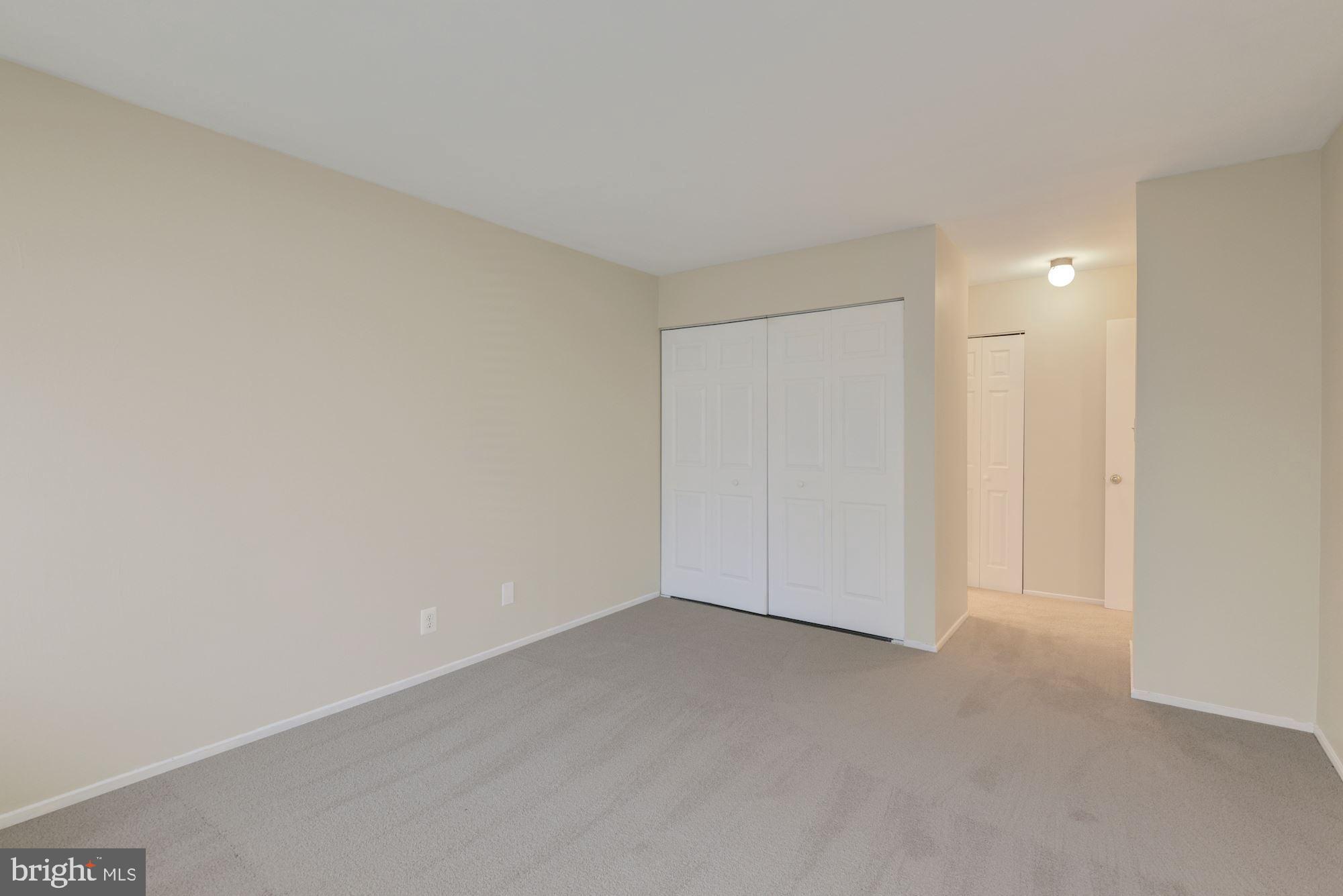 FARMINGDALE - Residential Lease