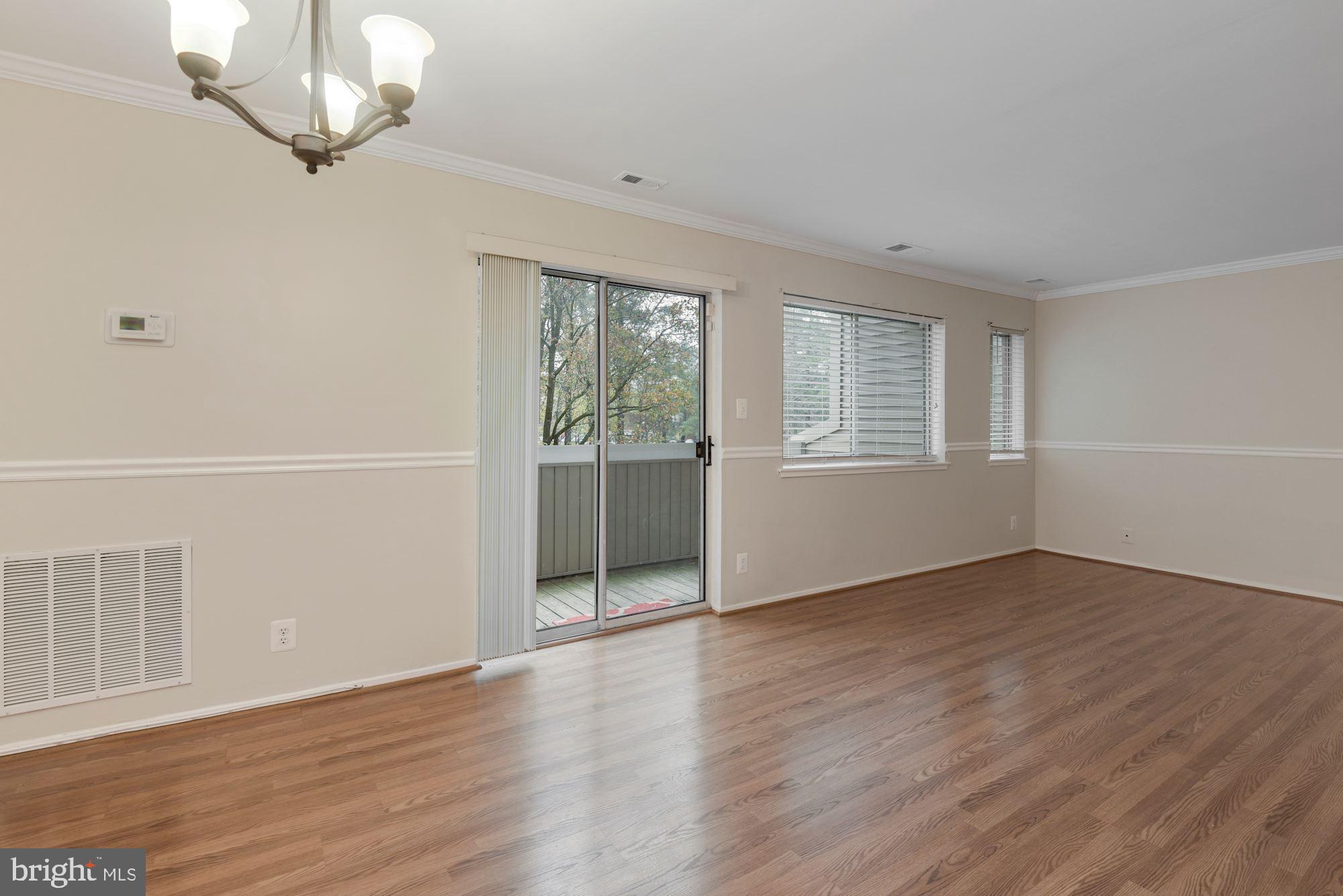 FARMINGDALE - Residential Lease