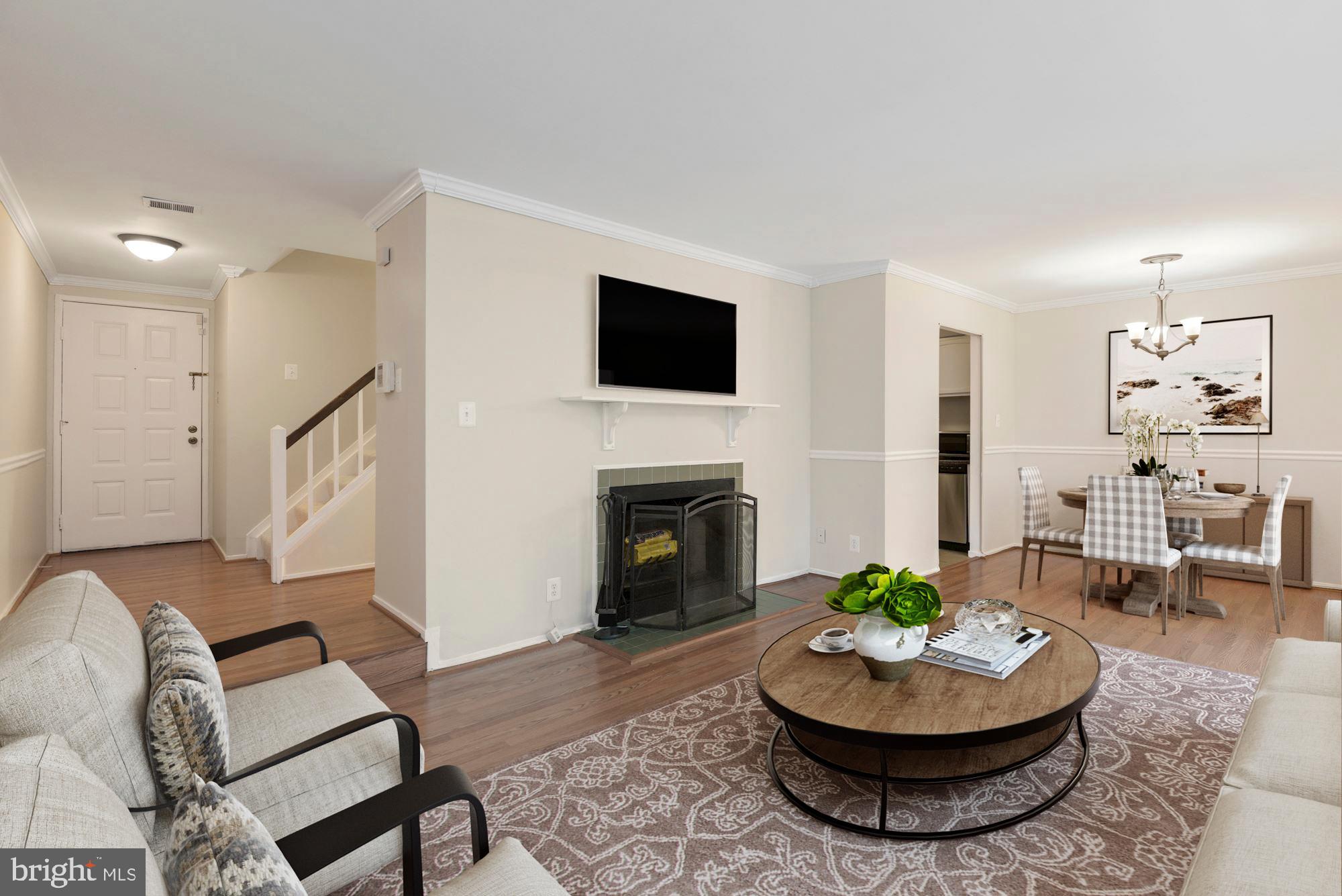 FARMINGDALE - Residential Lease