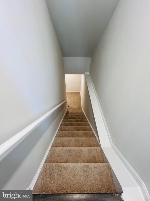 WEST WIND - Residential Lease