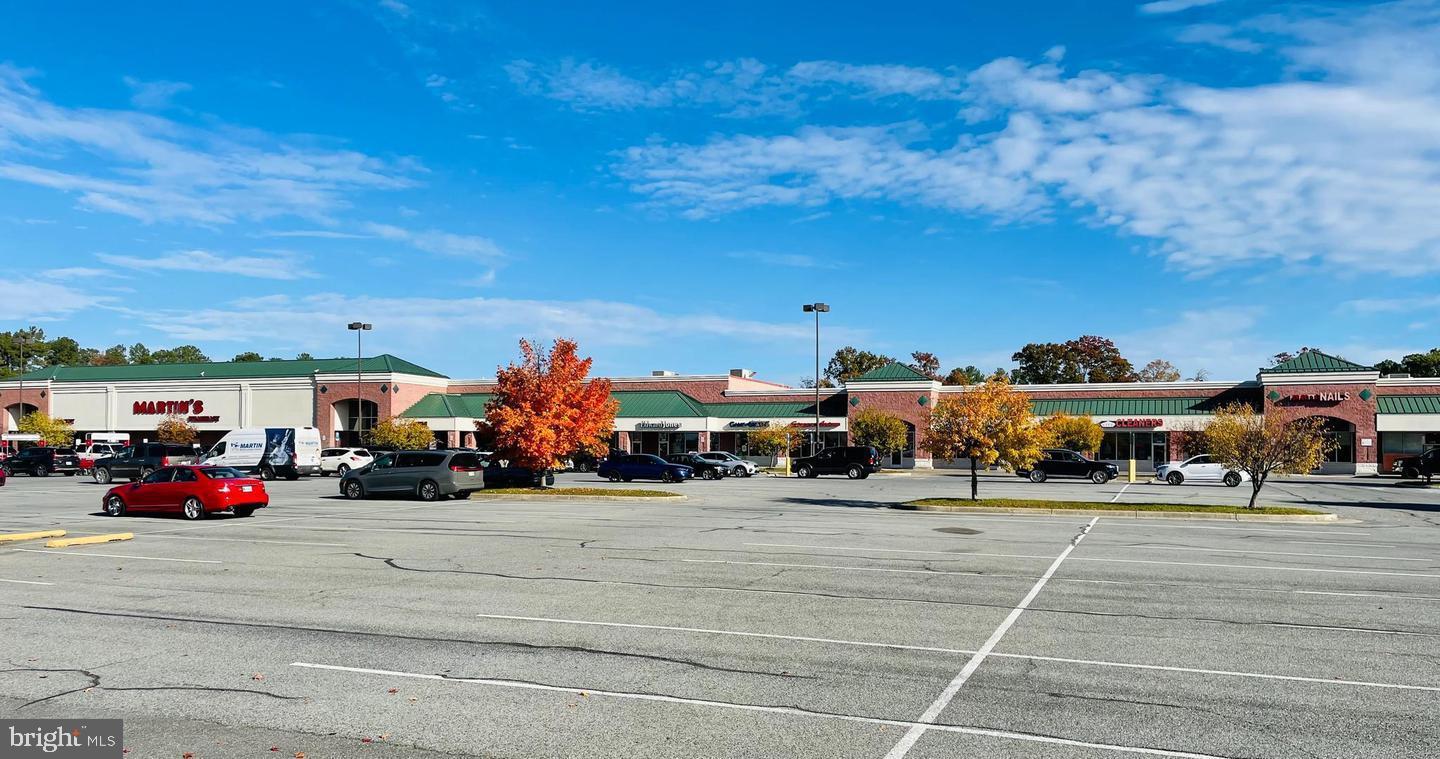 WEST WIND - Residential Lease