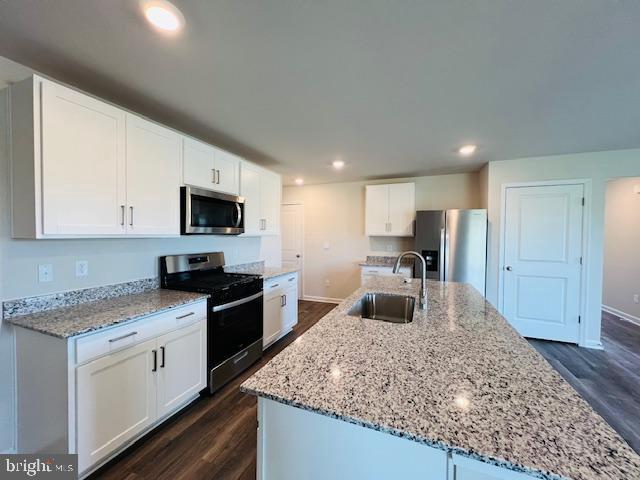 WEST WIND - Residential Lease