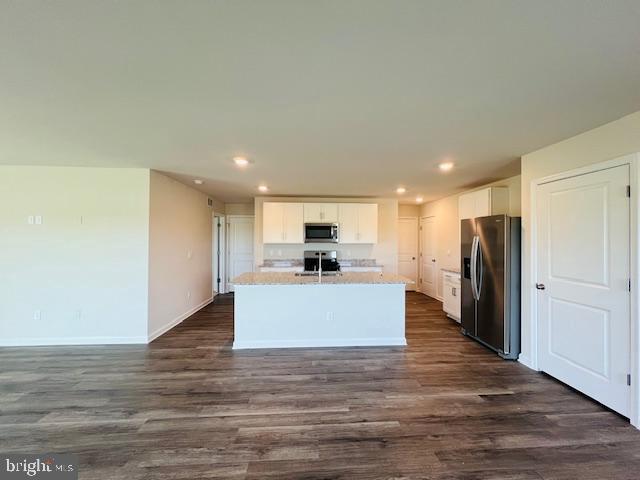 WEST WIND - Residential Lease