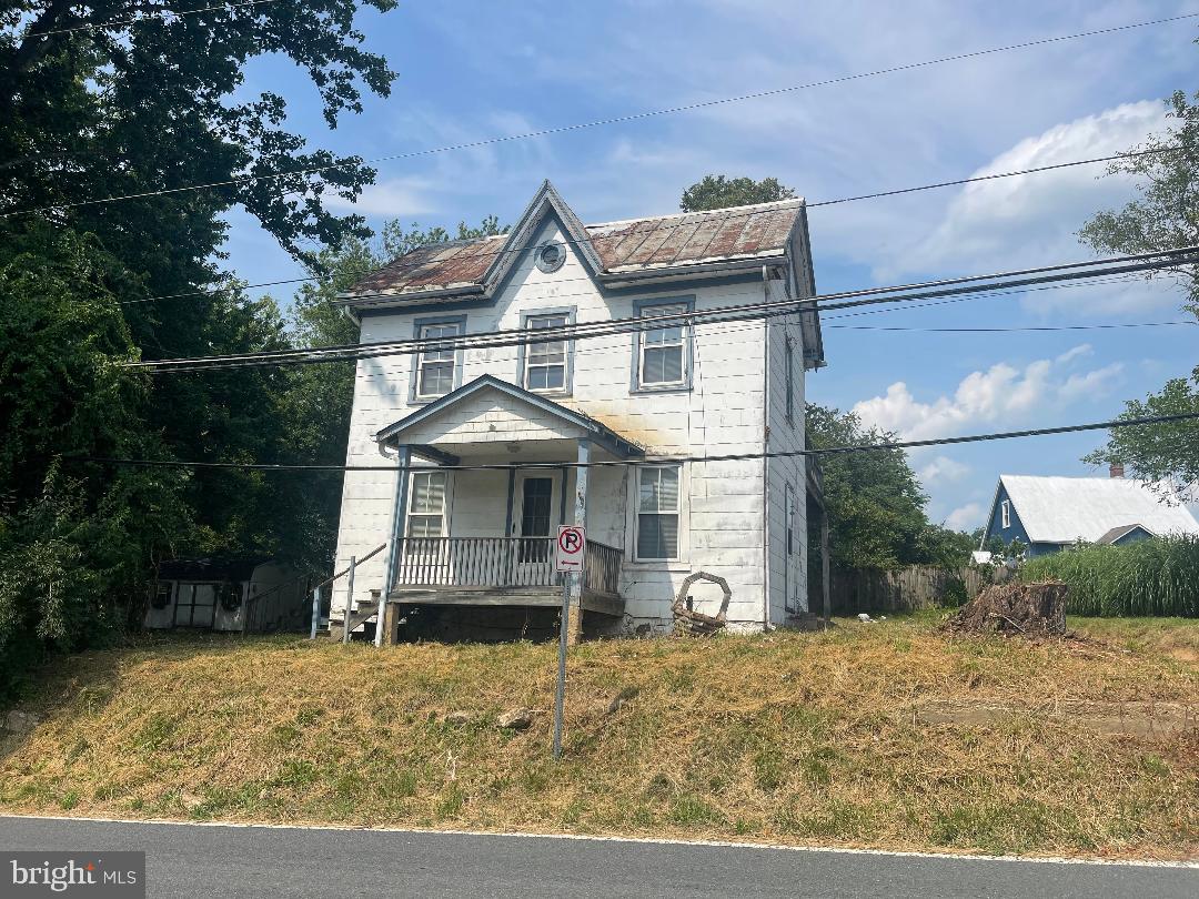 15121 BARNESVILLE