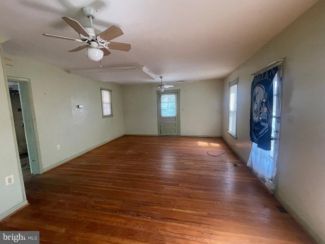 15121 BARNESVILLE