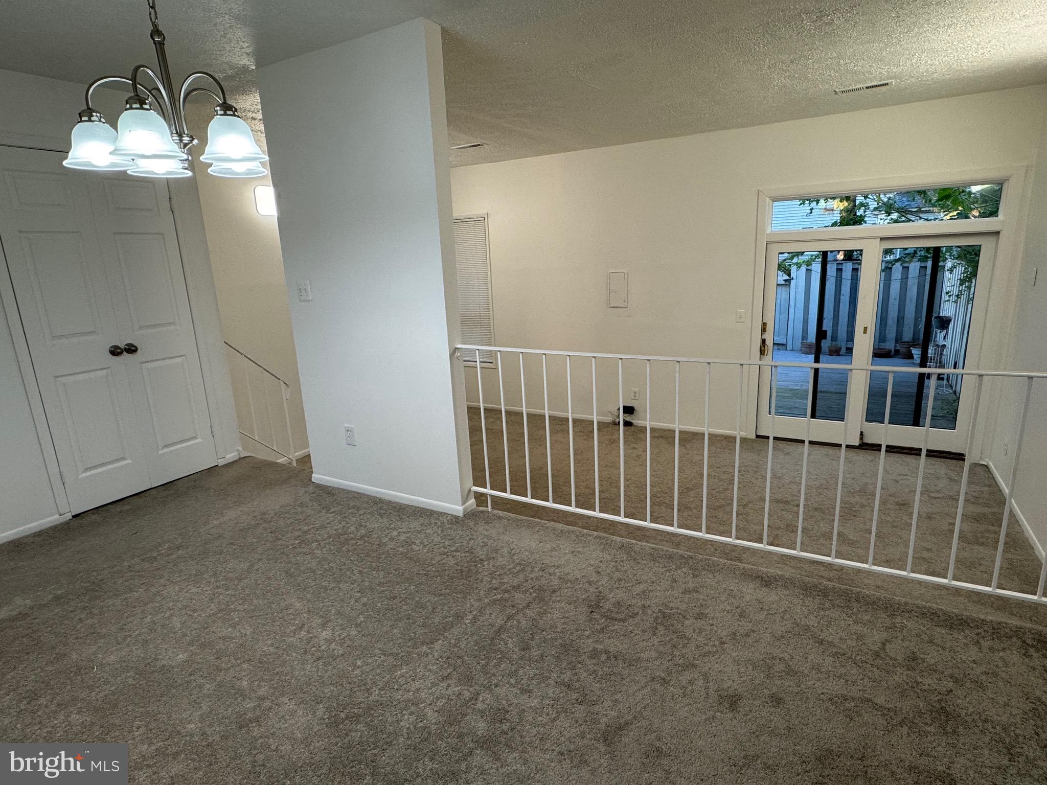 CRESTVIEW - Residential