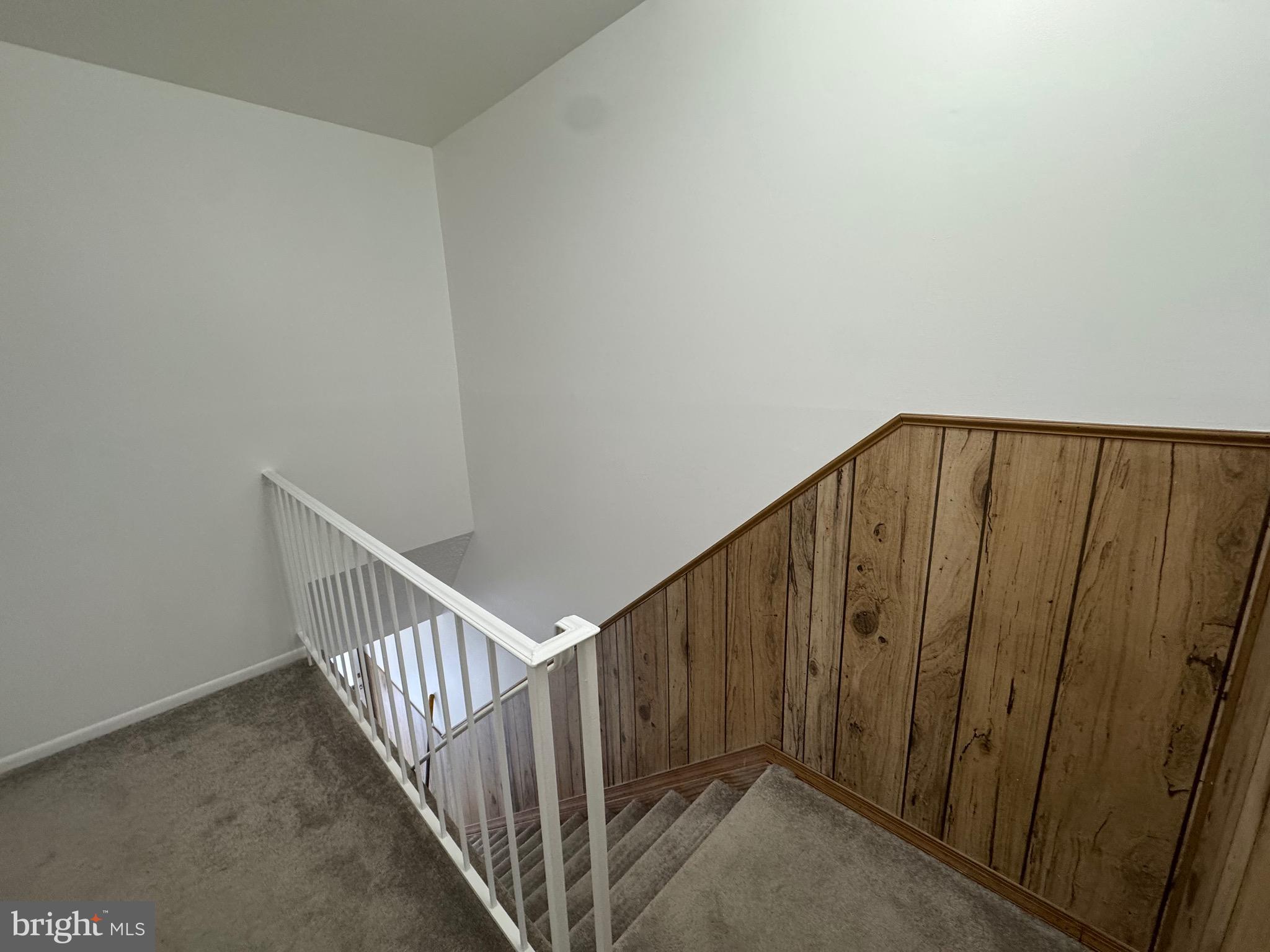 CRESTVIEW - Residential