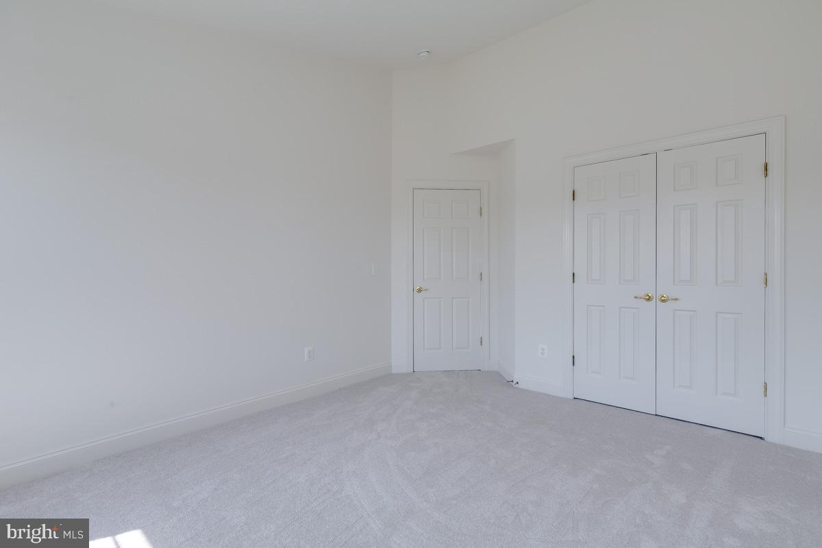 LORTON VALLEY NORTH - Residential