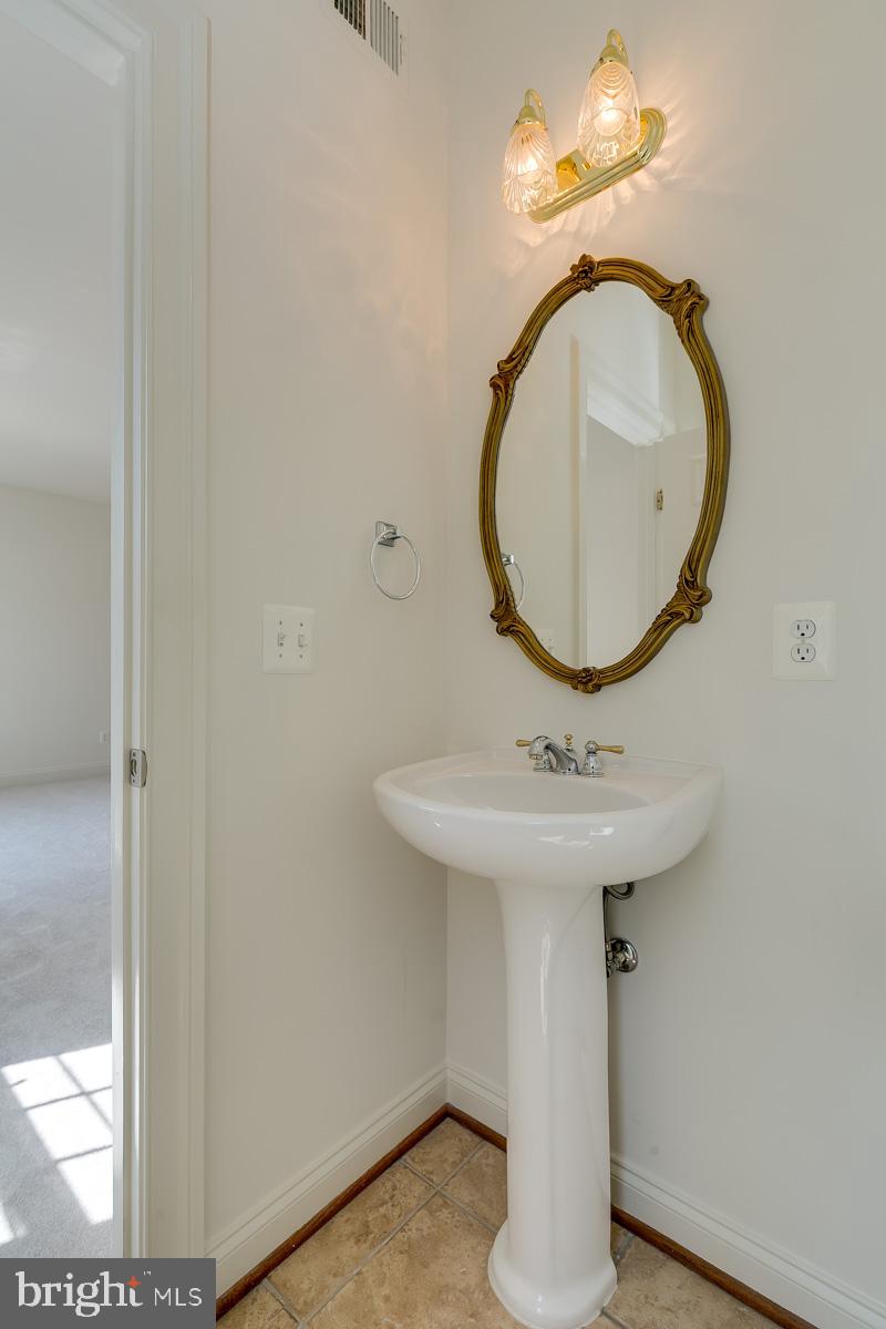 LORTON VALLEY NORTH - Residential