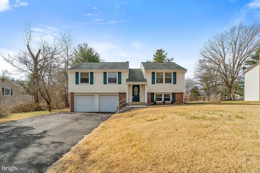 LOOKIN' GOOD IN THE NEIGHBORHOOD! Set in an ultra-convenient location on the DC side of Warrenton! So close to a full range of local amenities in Warrenton or Gainesville. Upon entering this home, immediate attention is drawn to the warm & relaxed feel. The home features a newer heat pump system in 2017! New carpeting in 2019, washer/dryer replaced in 2018, stove replaced in 2018, dishwasher replaced in 2017. Water heater replaced in 2014. Freshly painted in 2019, new lighting fixtures. Roof, siding, patio doors, and windows replaced in 2007. Welcome Home!