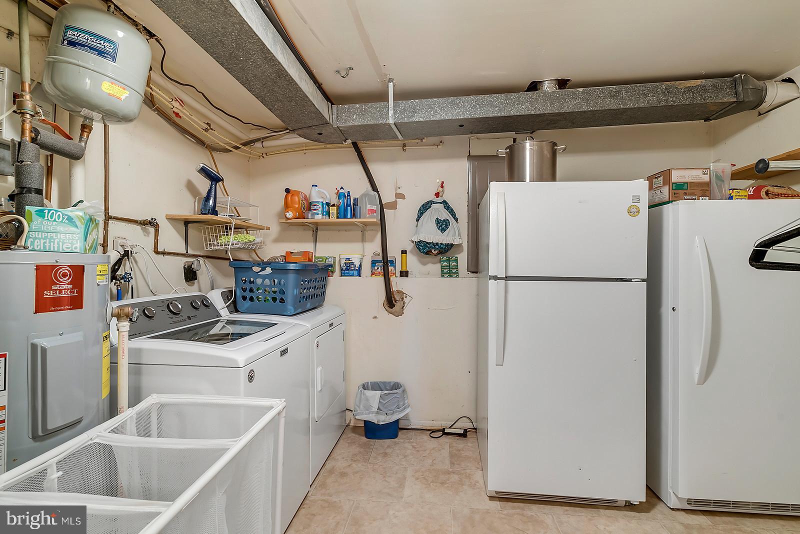 WARR LAKES - Residential