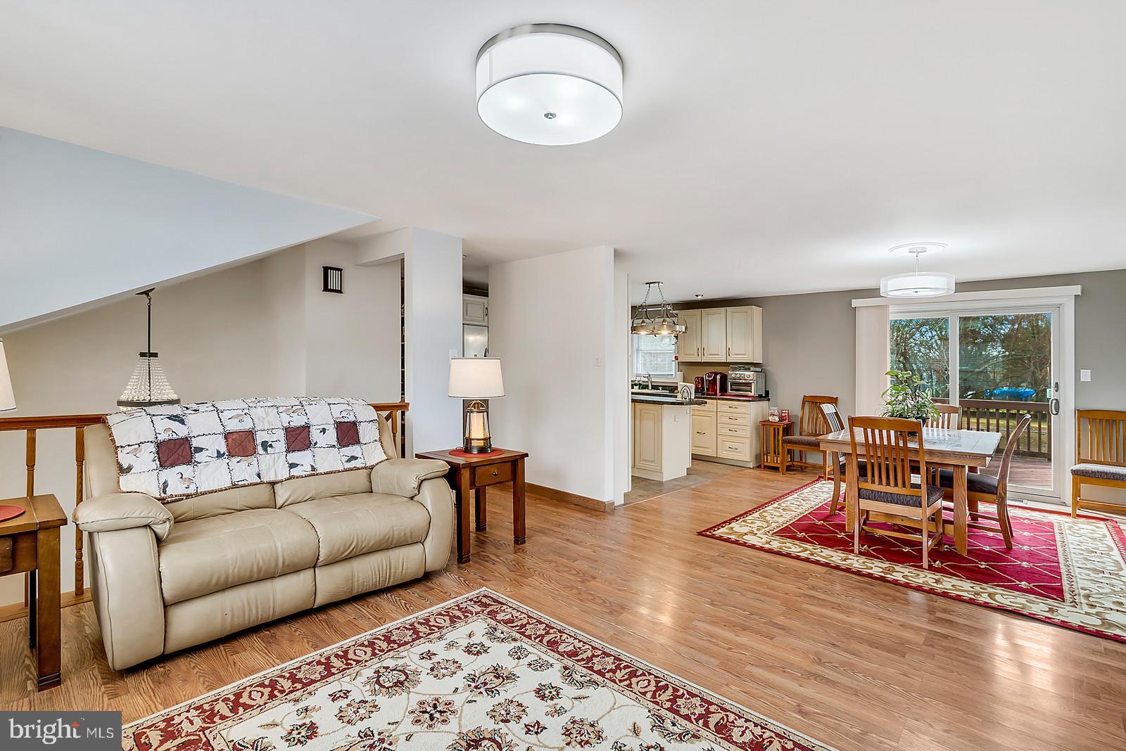 WARR LAKES - Residential