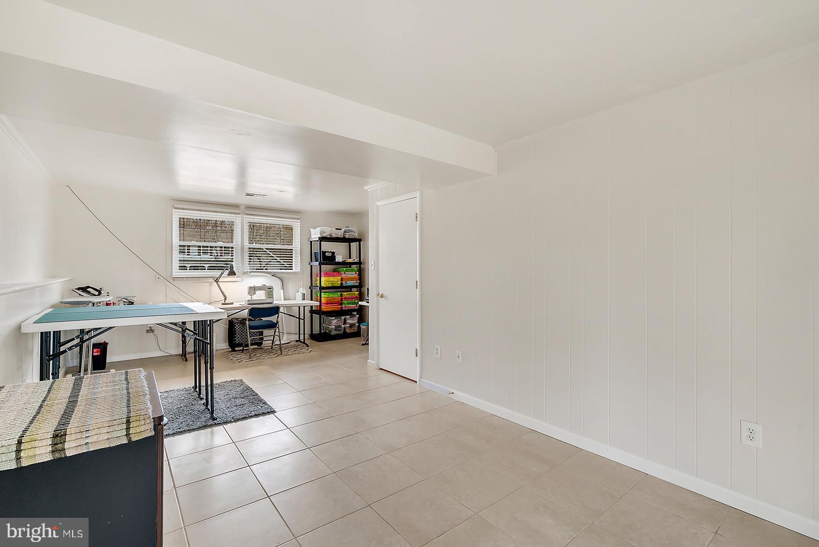 WARR LAKES - Residential