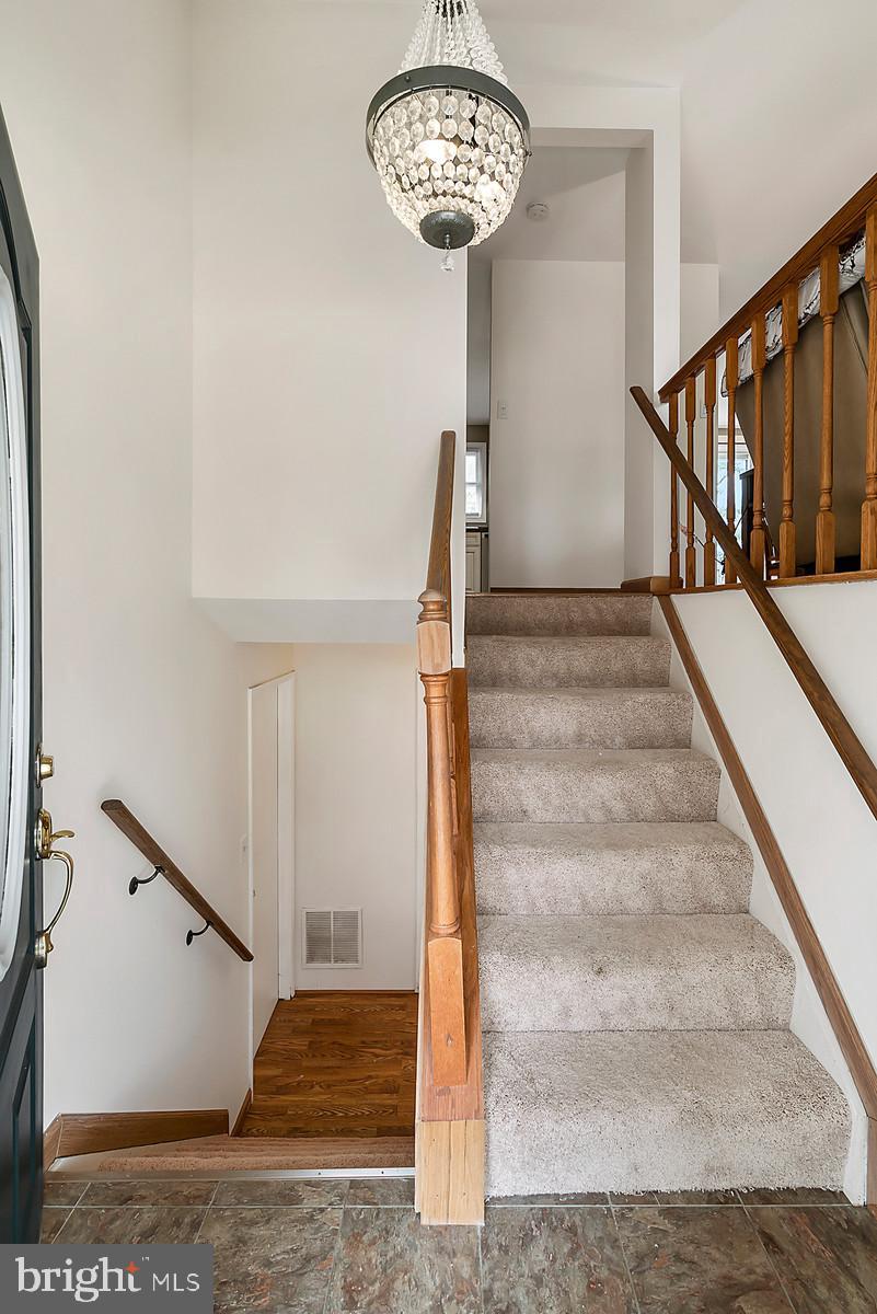 WARR LAKES - Residential