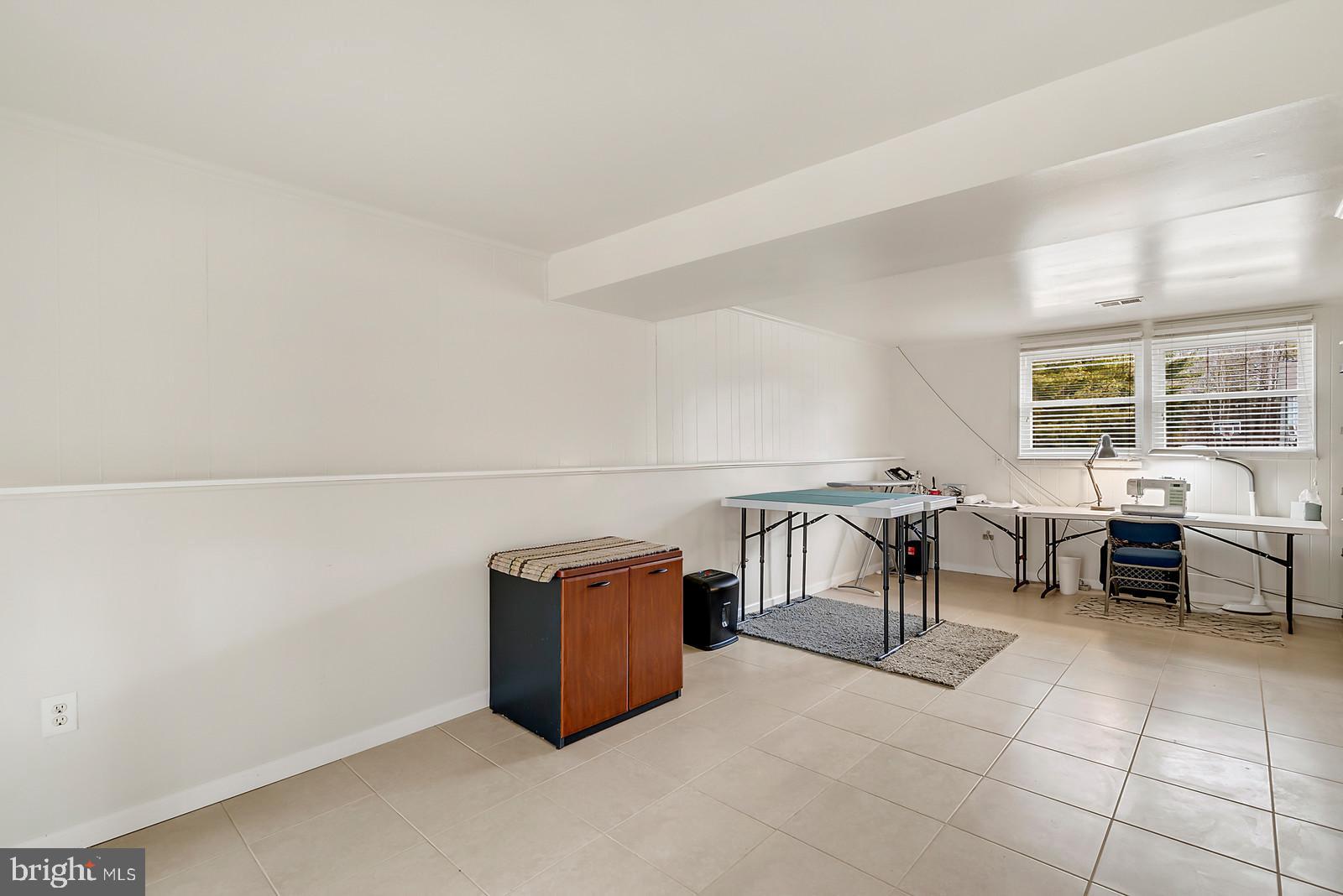 WARR LAKES - Residential