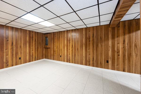 OLD FORT HILLS - Residential