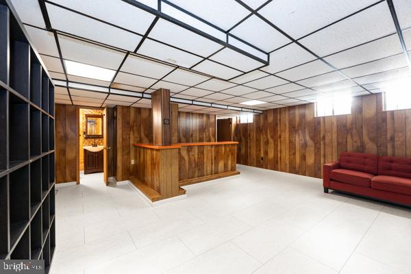 OLD FORT HILLS - Residential