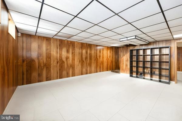 OLD FORT HILLS - Residential