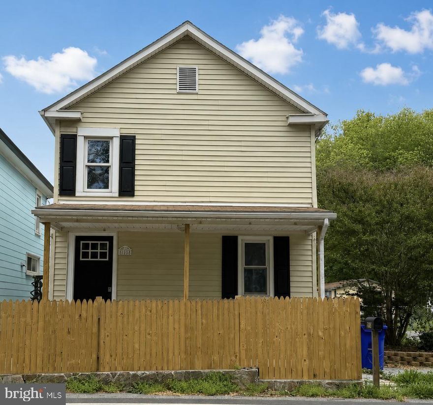 Single family home with in-law suite!! Renovated inside and out! No city taxes! Large fully fenced yard! Plenty of off-street parking!