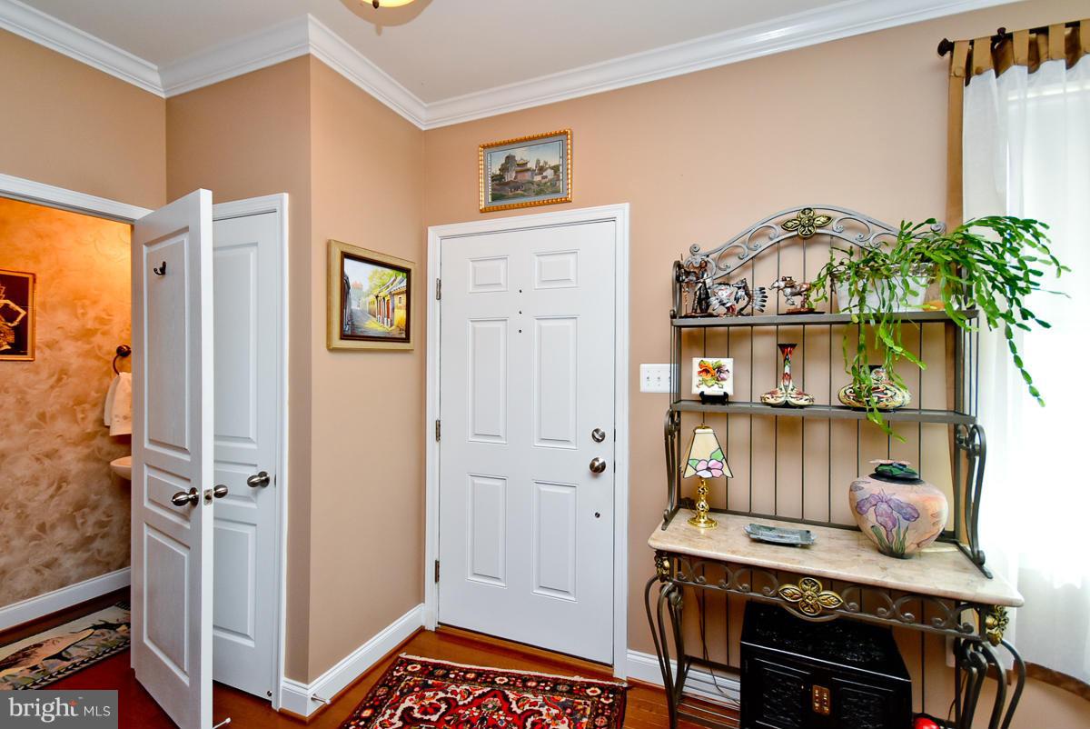 SETON HILL - Residential