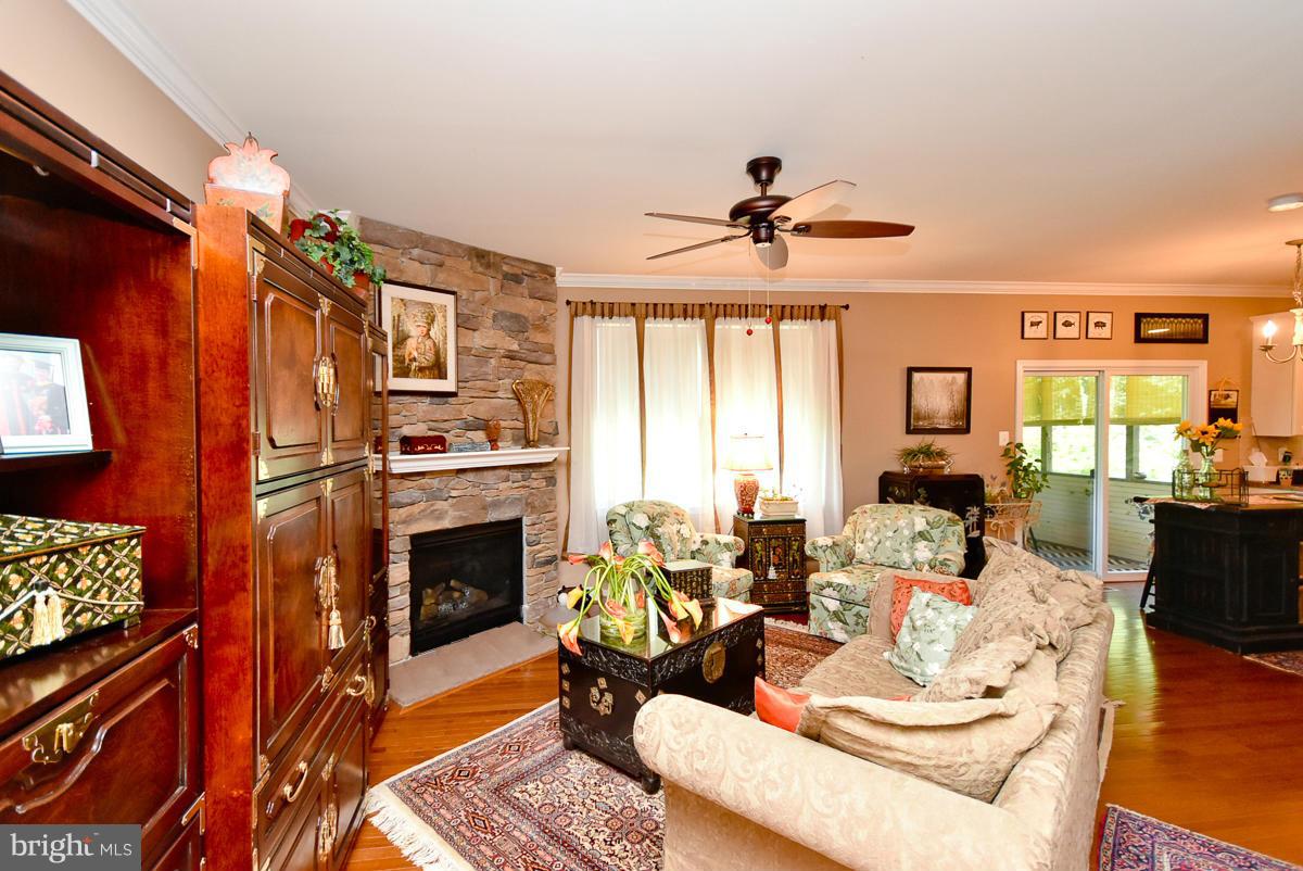 SETON HILL - Residential