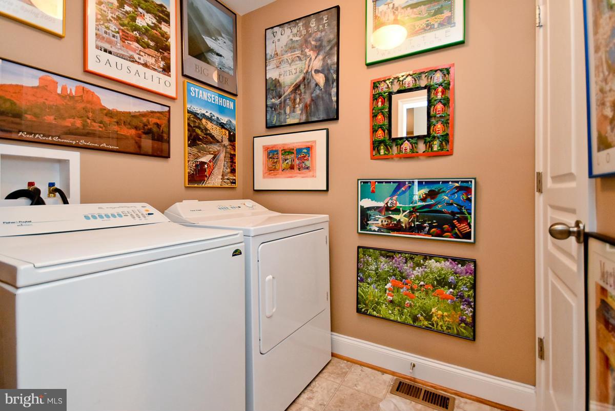 SETON HILL - Residential