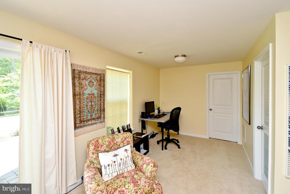 SETON HILL - Residential