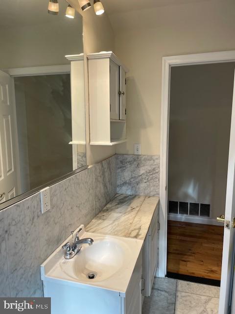 SHARSWOOD - Residential Lease