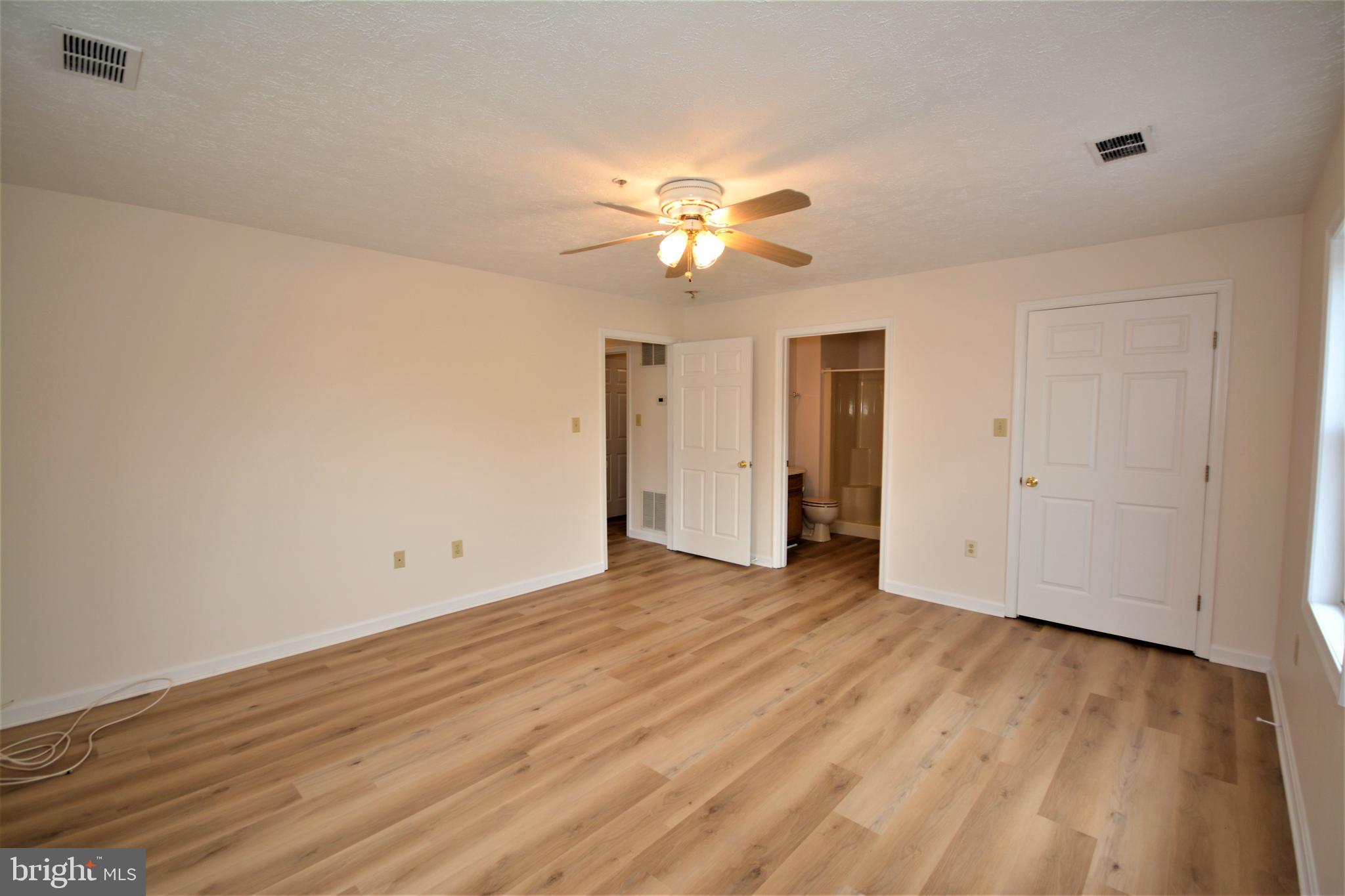 SIGNAL KNOB STATION - Residential