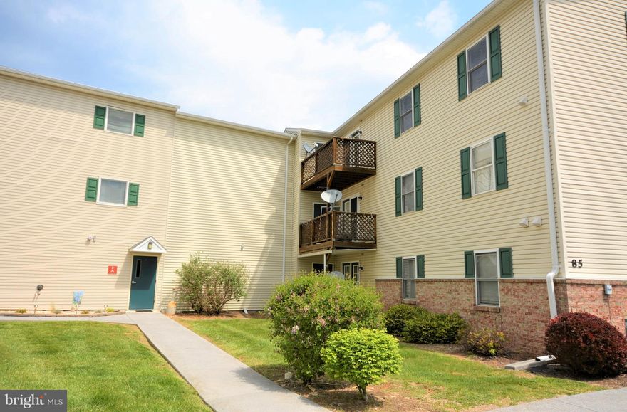 **ALL OFFERS TO BE SUBMITTED BY 1 P.M. ON TUESDAY, MAY 2, 2023.**    Adorable condo that is move-in ready and waiting for you to put your own personal touches on.  Well maintained and updates include painting and all new flooring. Offering 2 spacious bedrooms and 2 full bathrooms.  Primary bedroom offers a large walk in closet and full bathroom.  Separate laundry room with washer and dryer.  Private balcony that offers a secured storage area.  Conveniently located near I-81 and commuter routes, shopping, restaurants and local attractions. Monthly HOA fees include water, sewer, trash, snow removal and mowing.  All info approximate and buyer to check out all information.