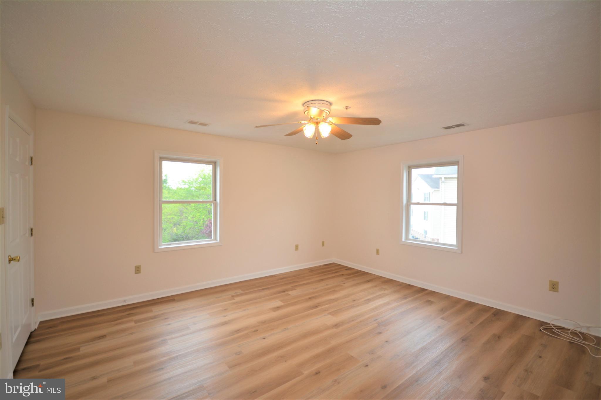 SIGNAL KNOB STATION - Residential