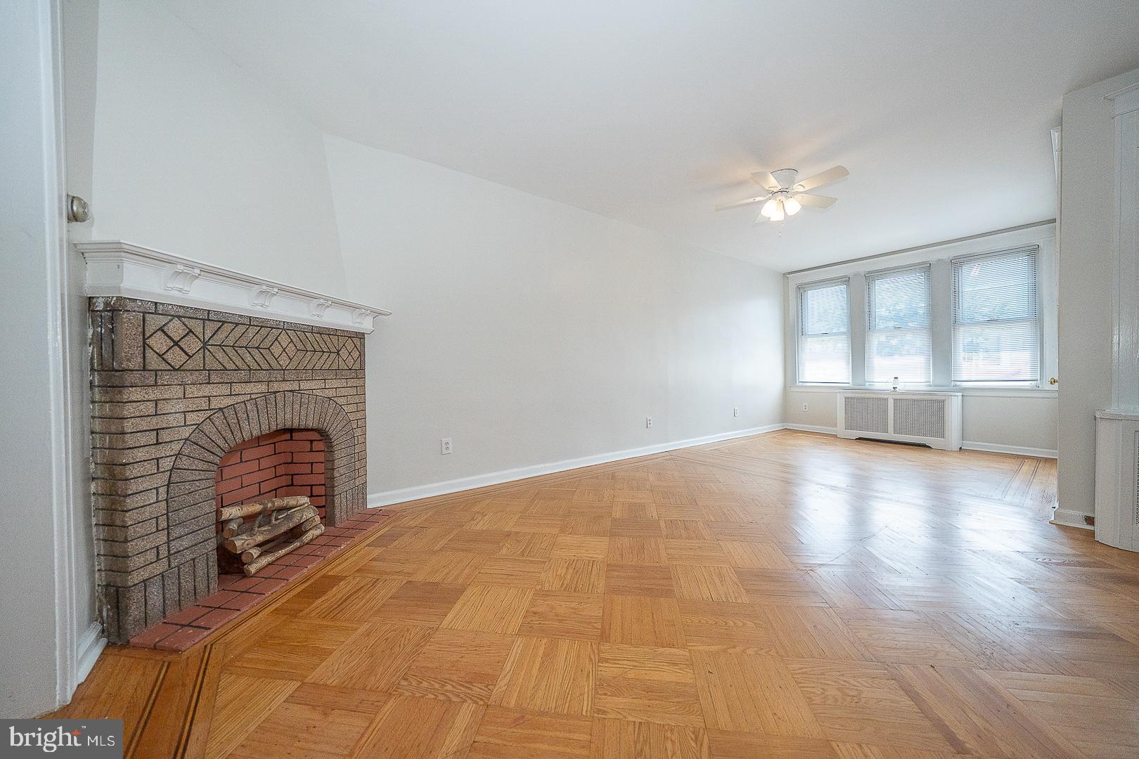 ROXBOROUGH - Residential