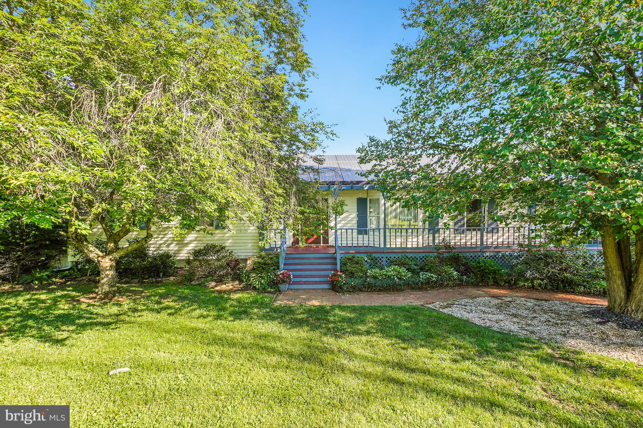 3388 RED OAK COURT