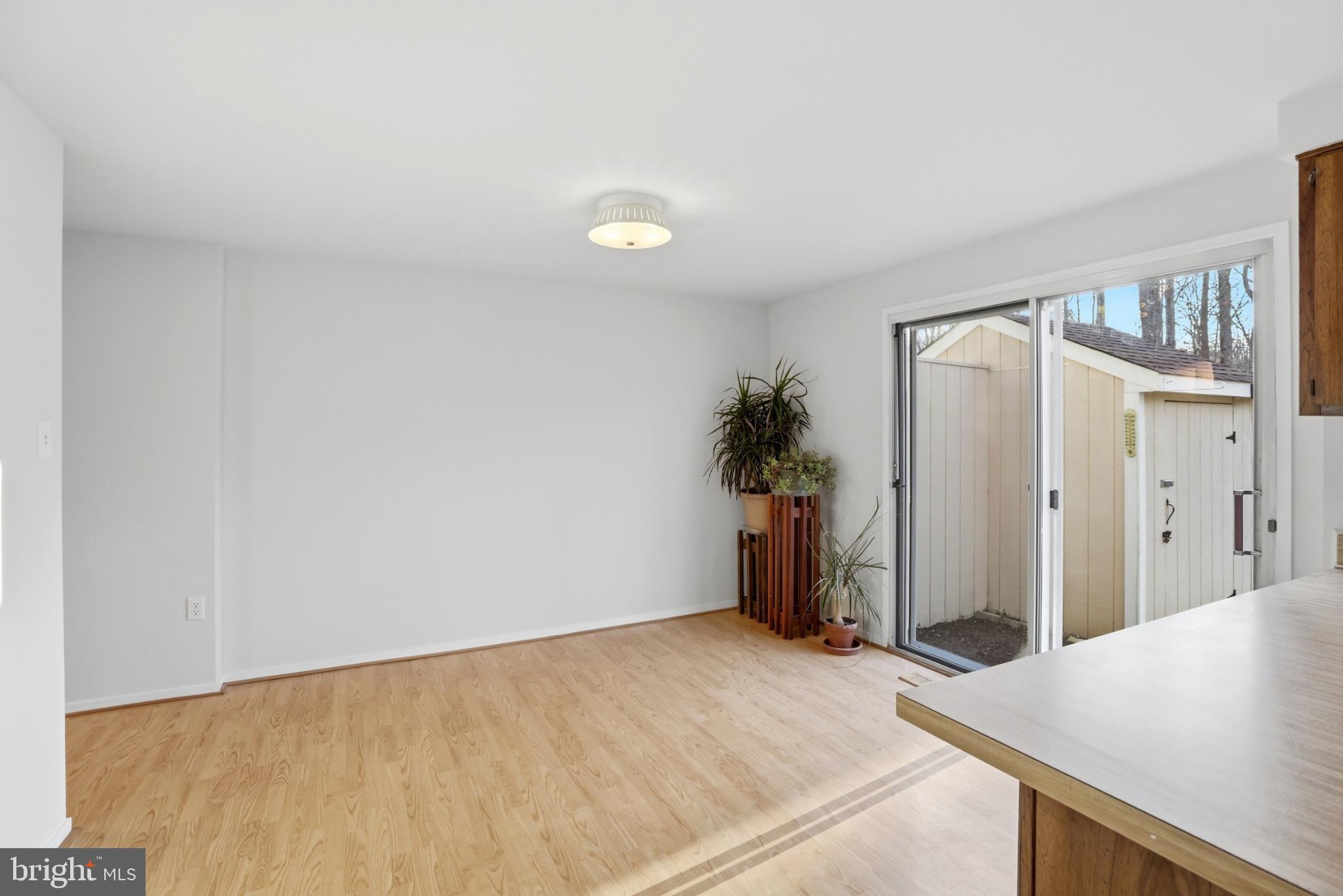 FLINTS GROVE - Residential