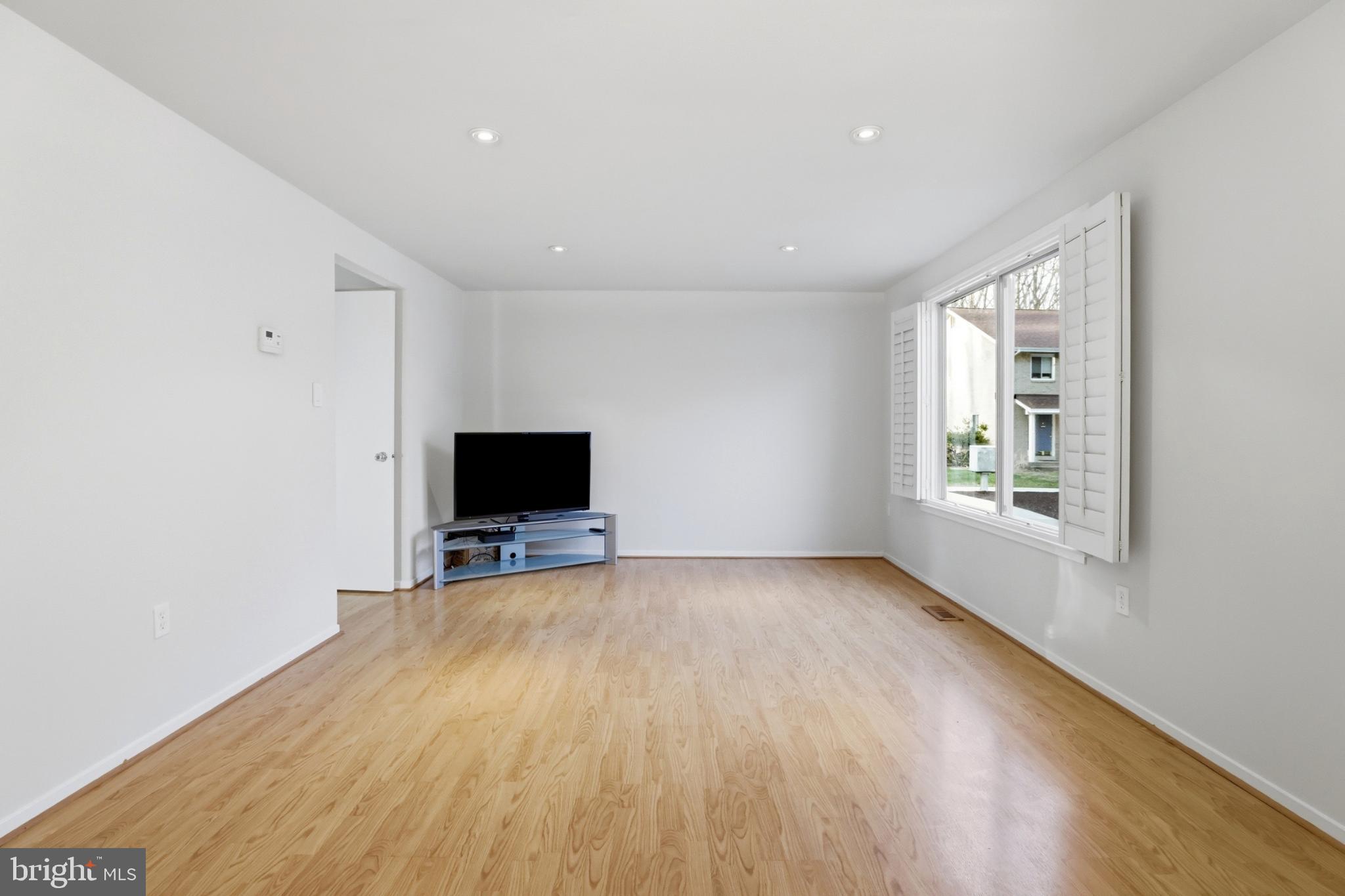 FLINTS GROVE - Residential