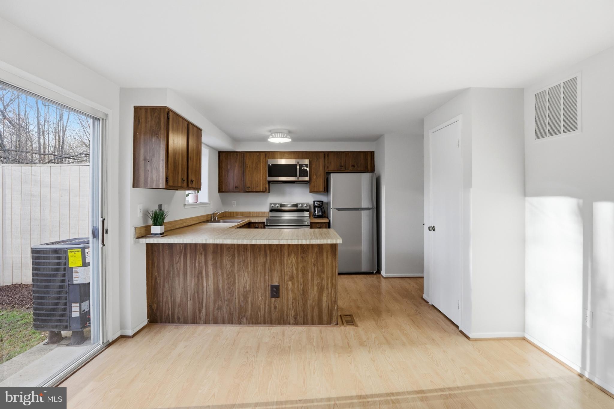 FLINTS GROVE - Residential