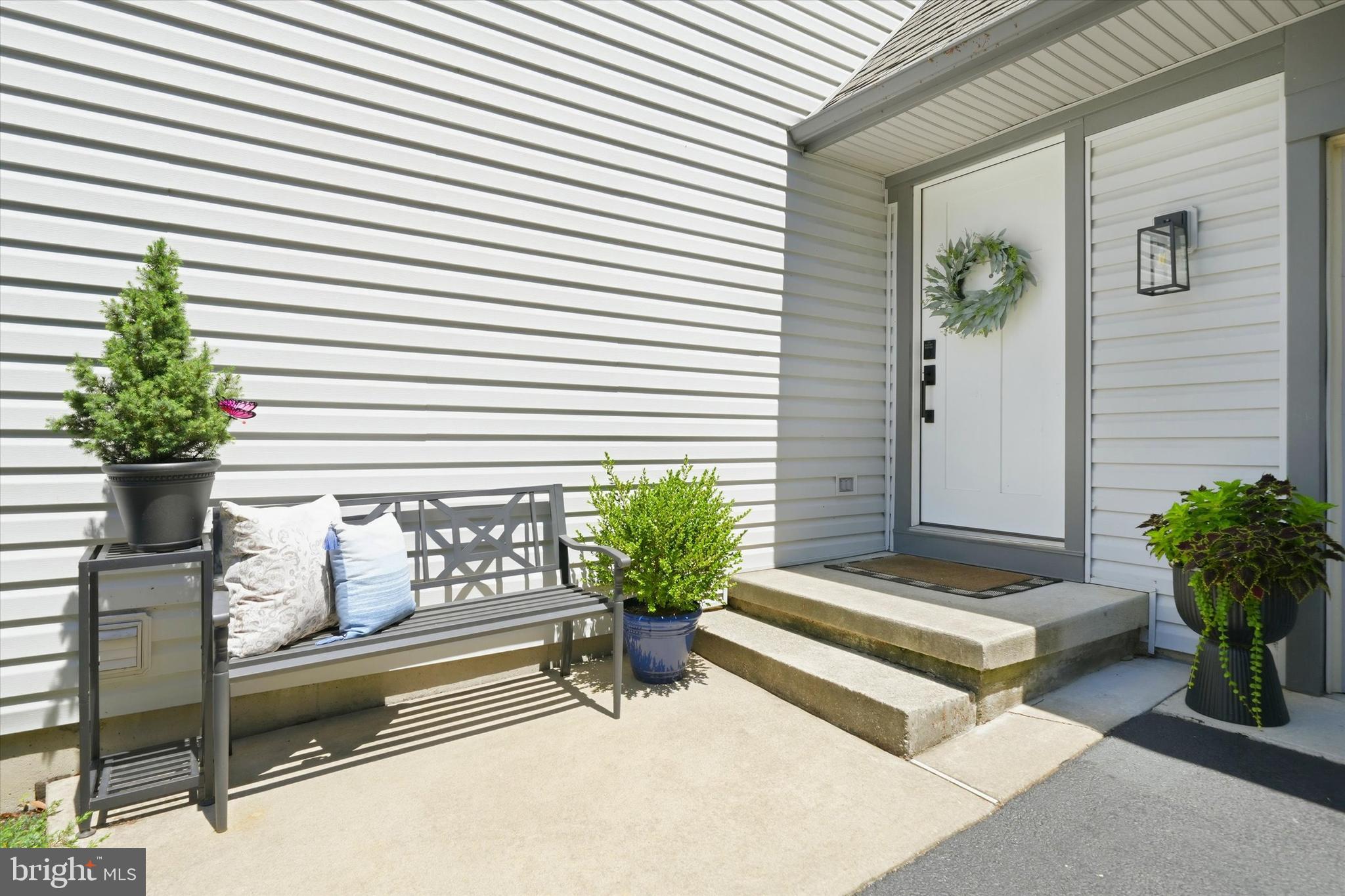 5 LINDEN SPRING LANE