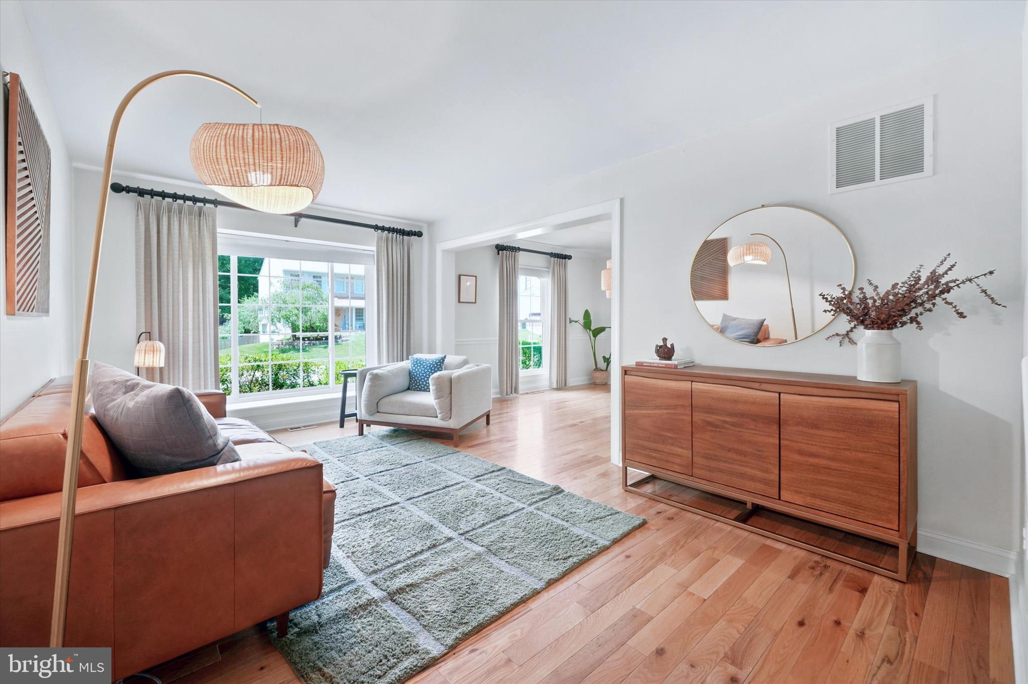 5 LINDEN SPRING LANE