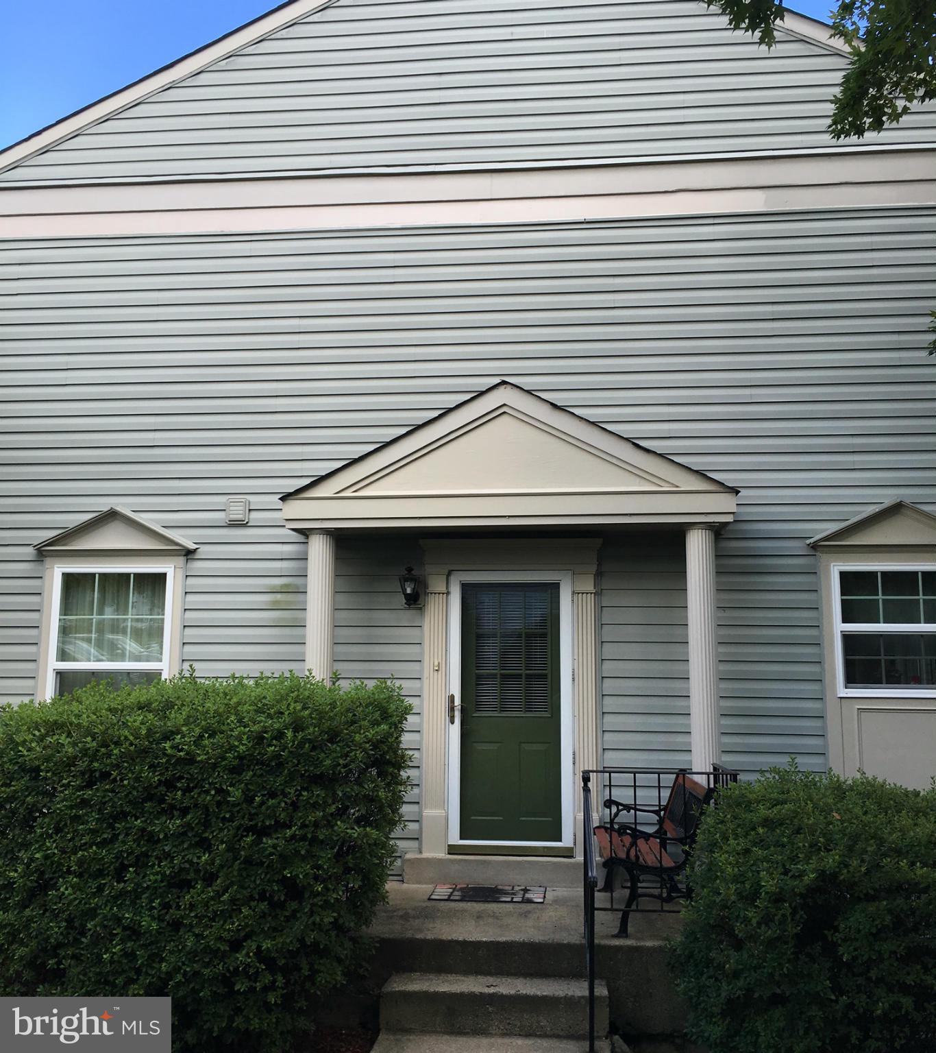SINGLETONS GROVE - Residential Lease