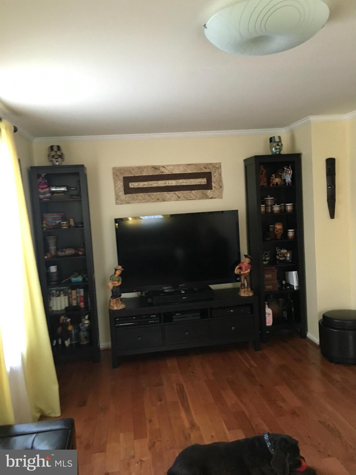 SINGLETONS GROVE - Residential Lease