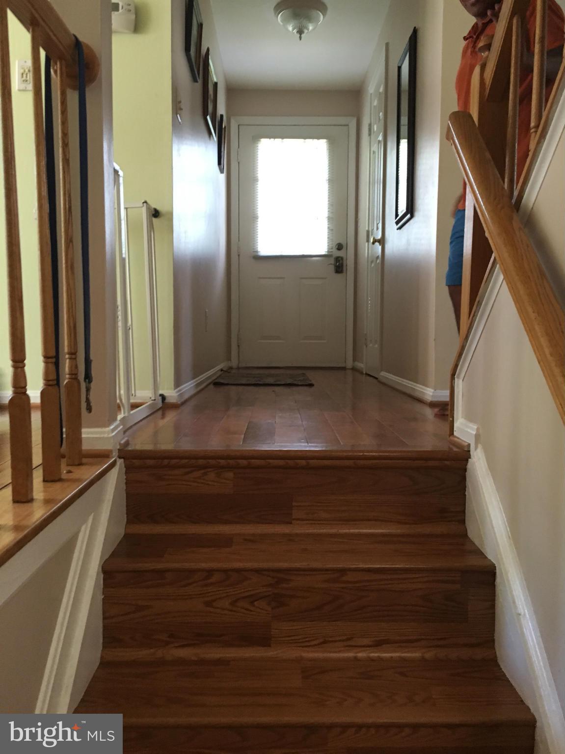 SINGLETONS GROVE - Residential Lease